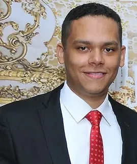 Esdras Biazi Santos